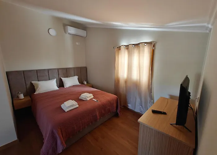 Quinta Da Libelinha Local - *